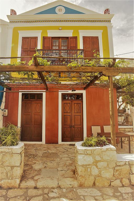Hotel Karnayo Meyísti Exterior foto
